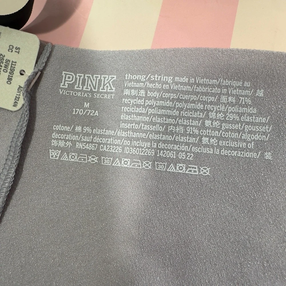 PINK Victoria's Secret Gray Choose Kindness Seamless Thong Panties‎ M